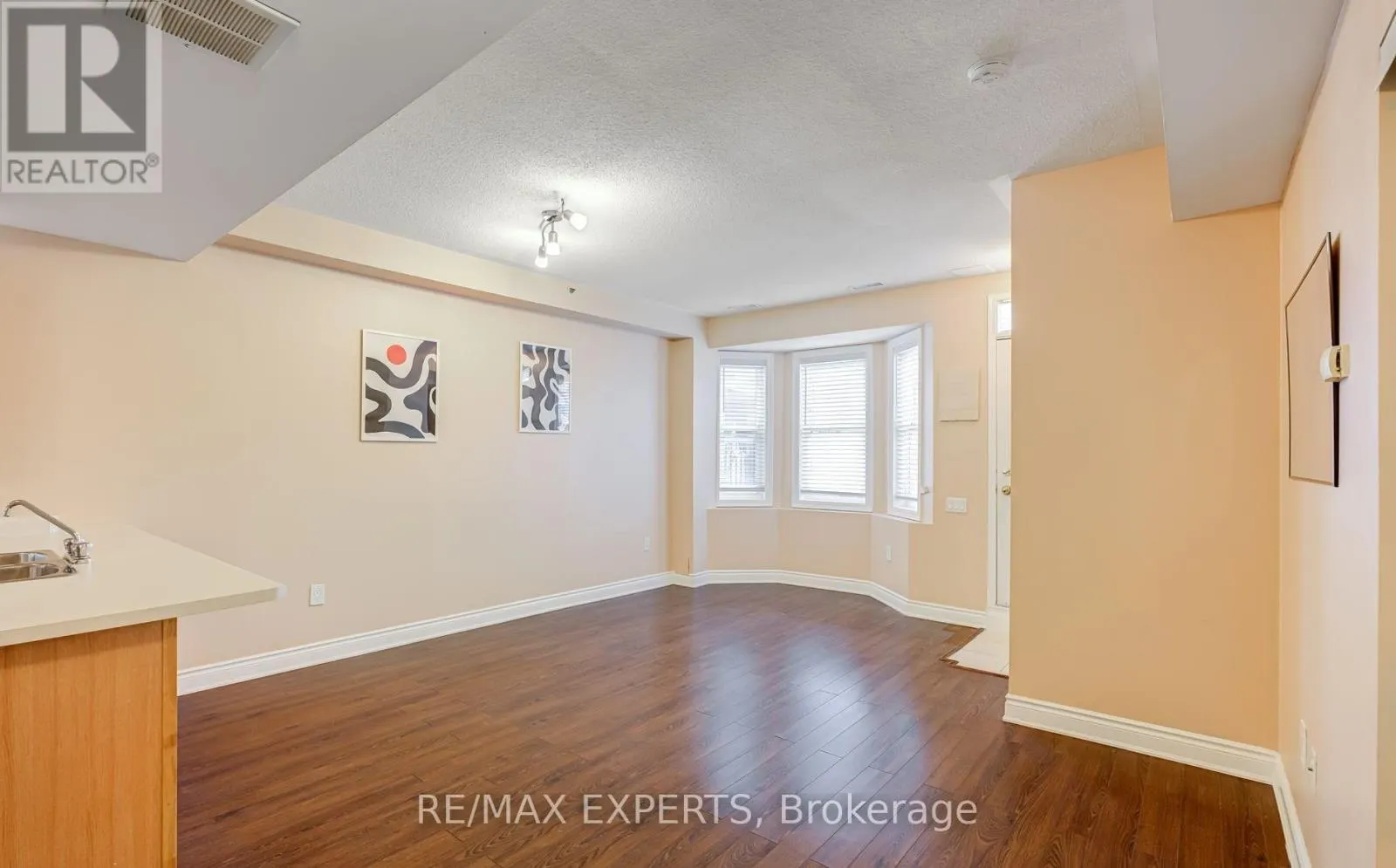 3 - 760 LAWRENCE AVE WEST