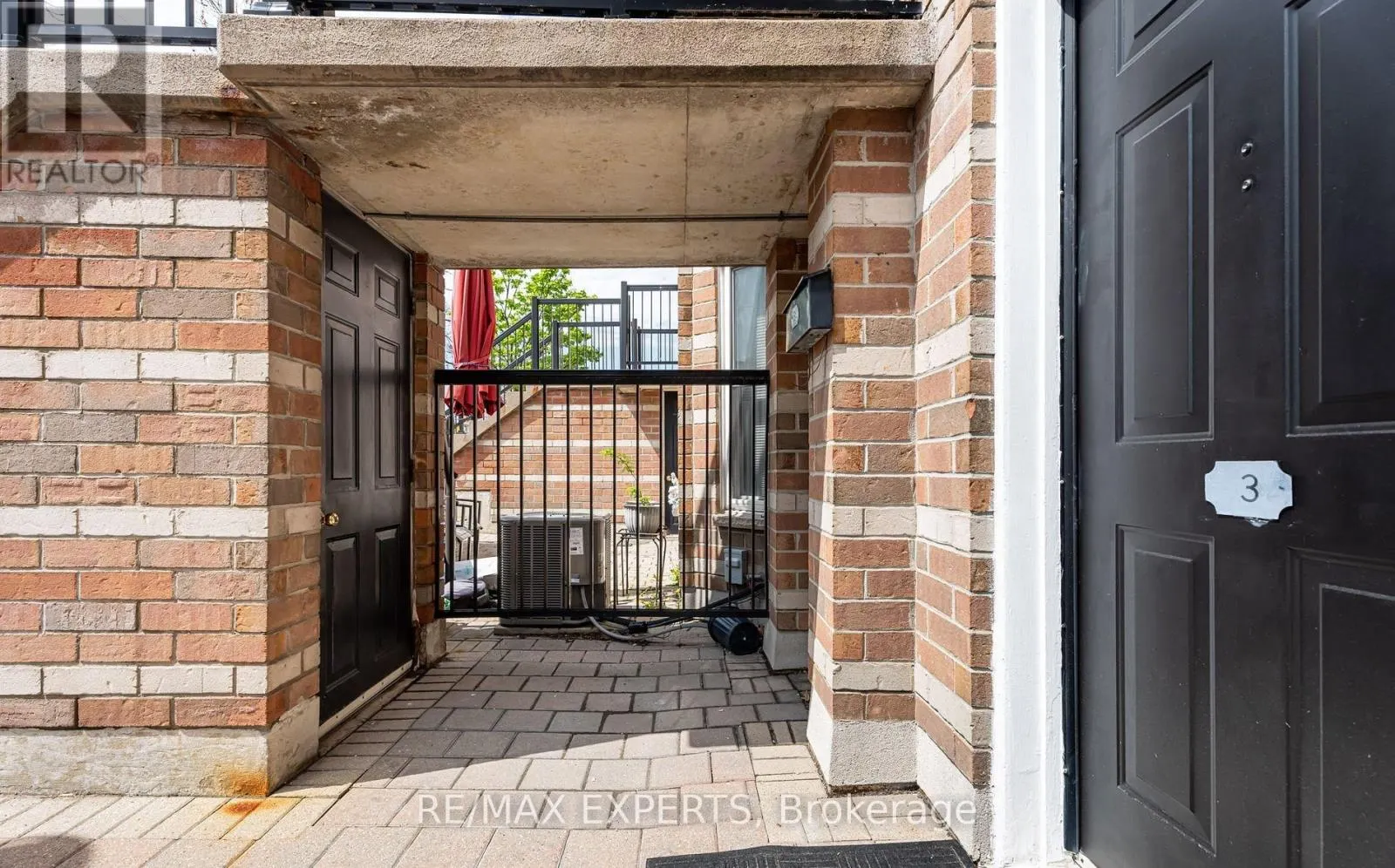 3 - 760 LAWRENCE AVE WEST