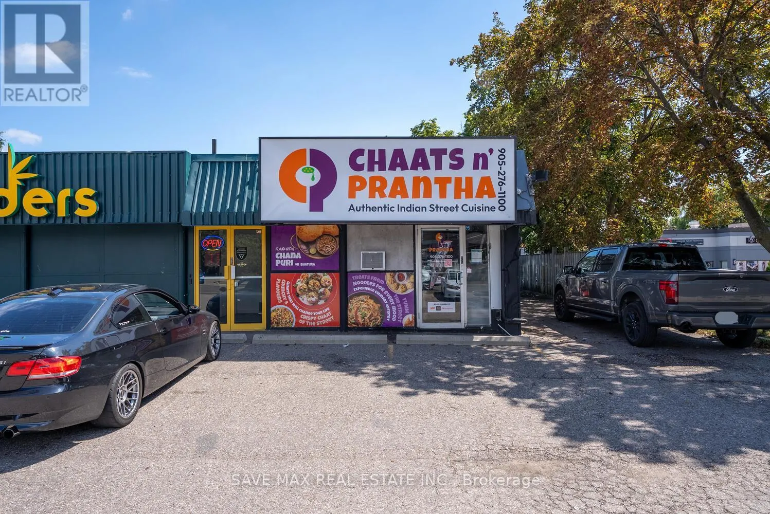 1212 DUNDAS STREET W