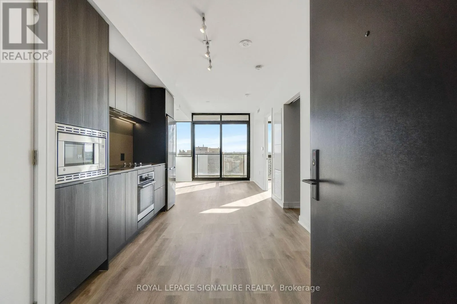 1211 - 3009 NOVAR ROAD