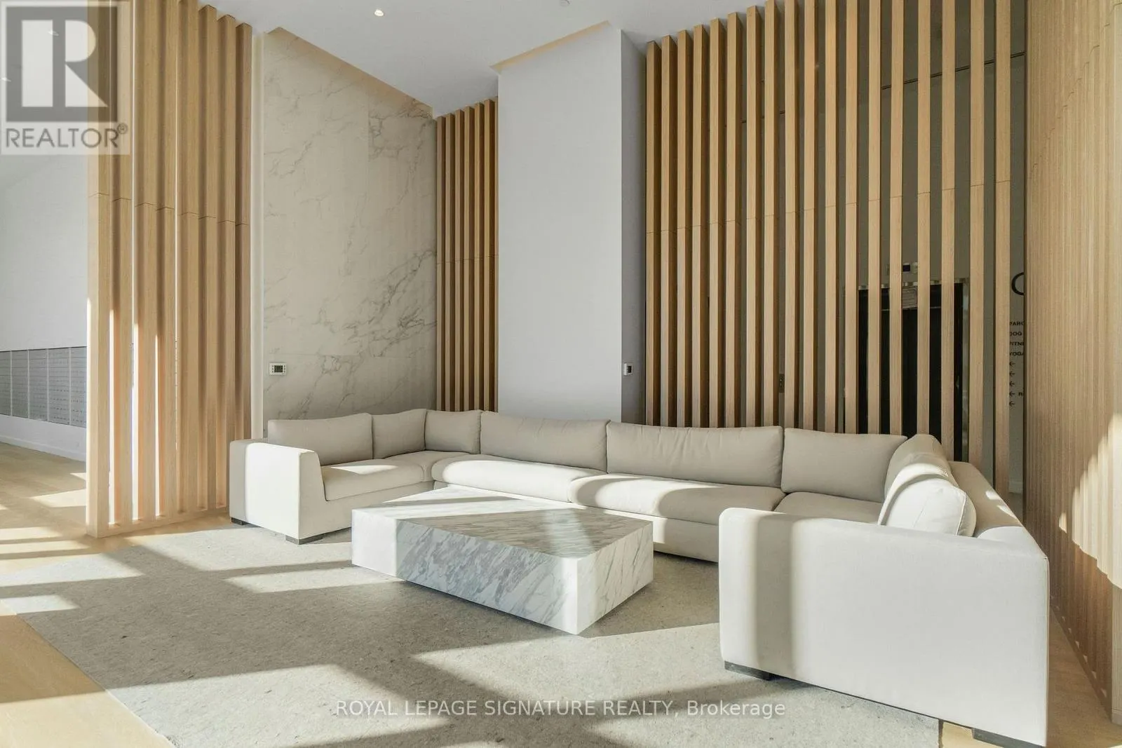 1211 - 3009 NOVAR ROAD