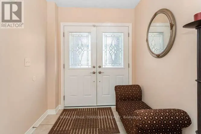 7148 VILLAGE WALK