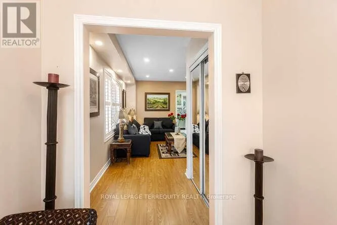 7148 VILLAGE WALK