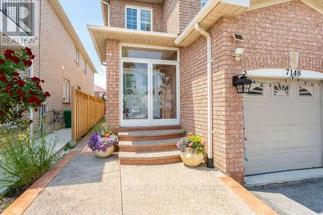 7148 VILLAGE WALK