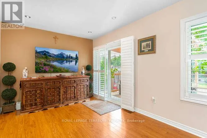 7148 VILLAGE WALK