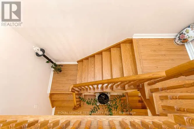 7148 VILLAGE WALK