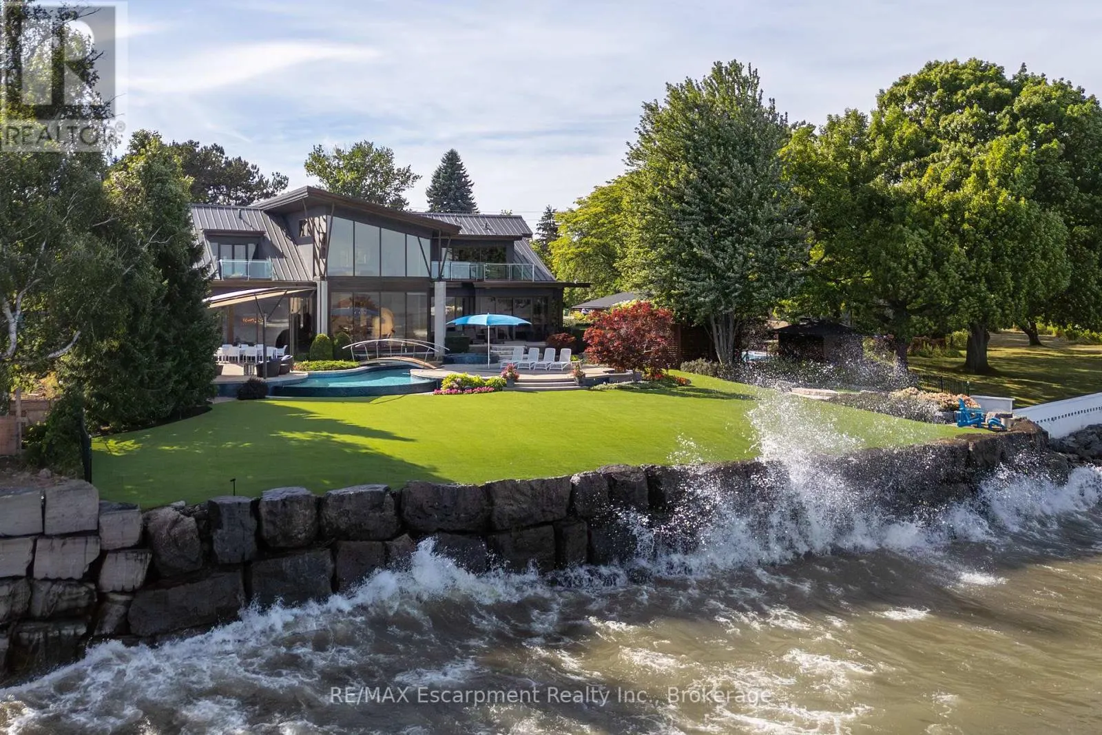 1540 WATERSEDGE ROAD