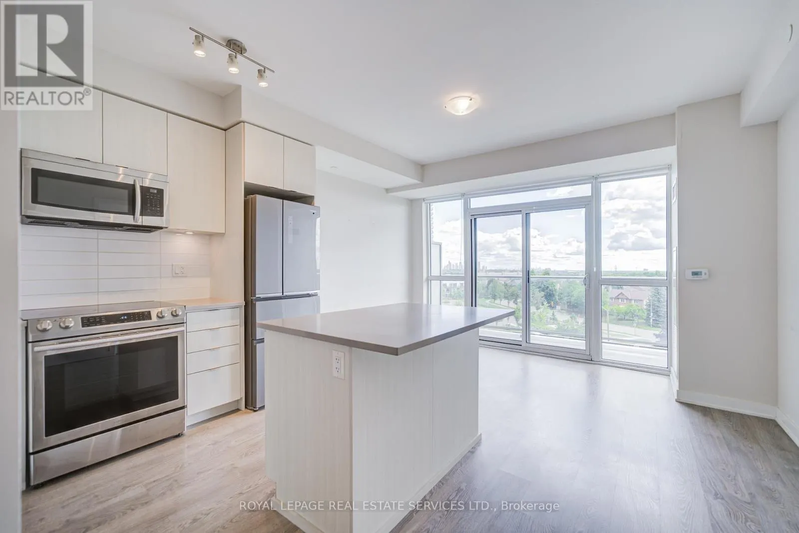 503 - 4699 GLEN ERIN DRIVE