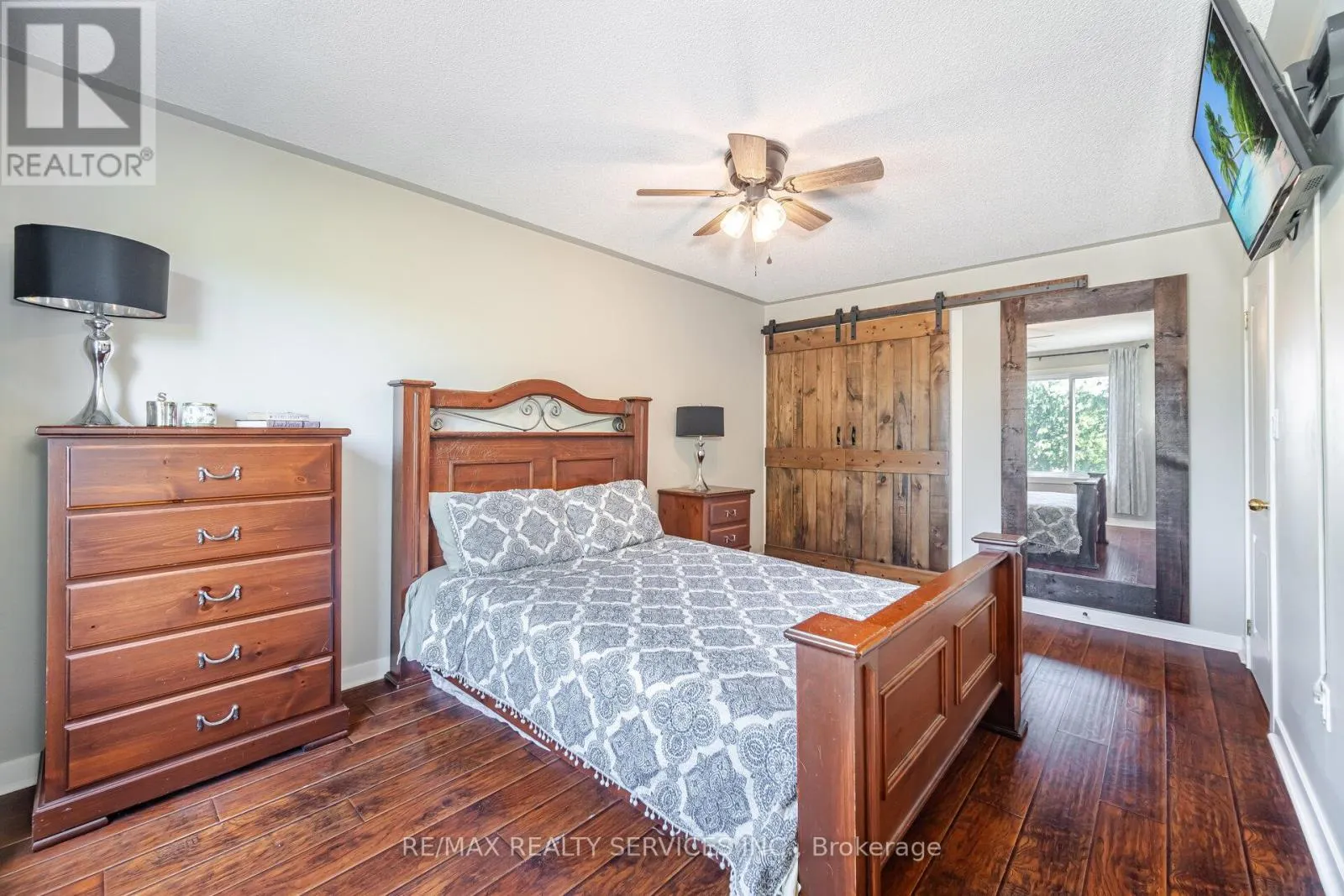 10 DEER CREEK DRIVE