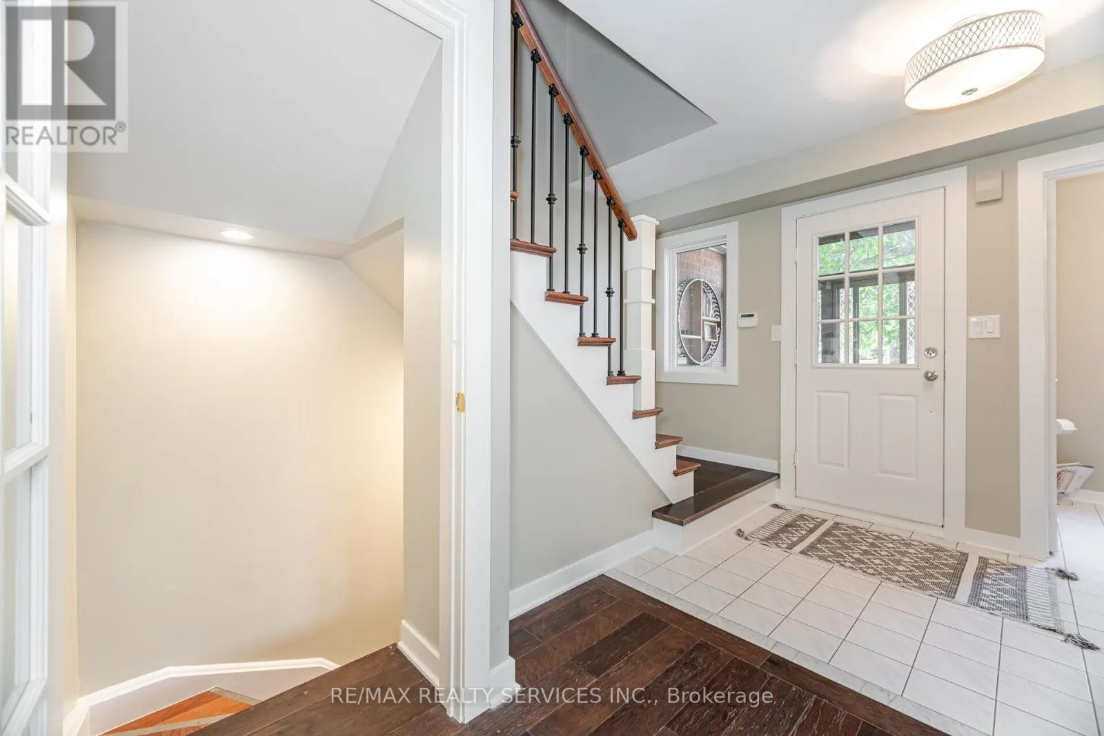 10 DEER CREEK DRIVE