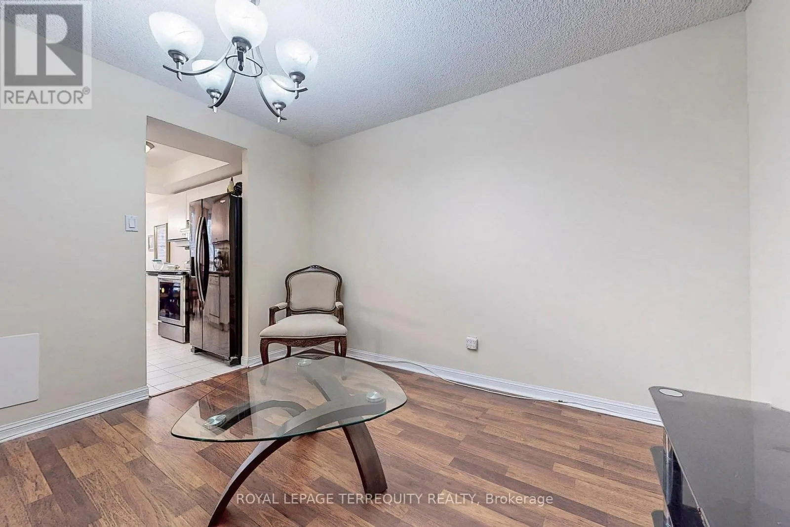207 - 45 KINGSBRIDGE GARDEN CIRCLE