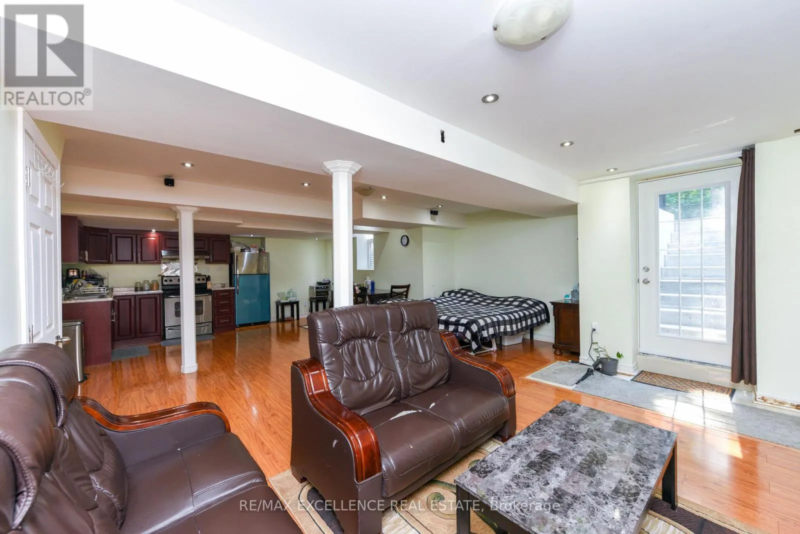 1166 WOODWARD AVENUE