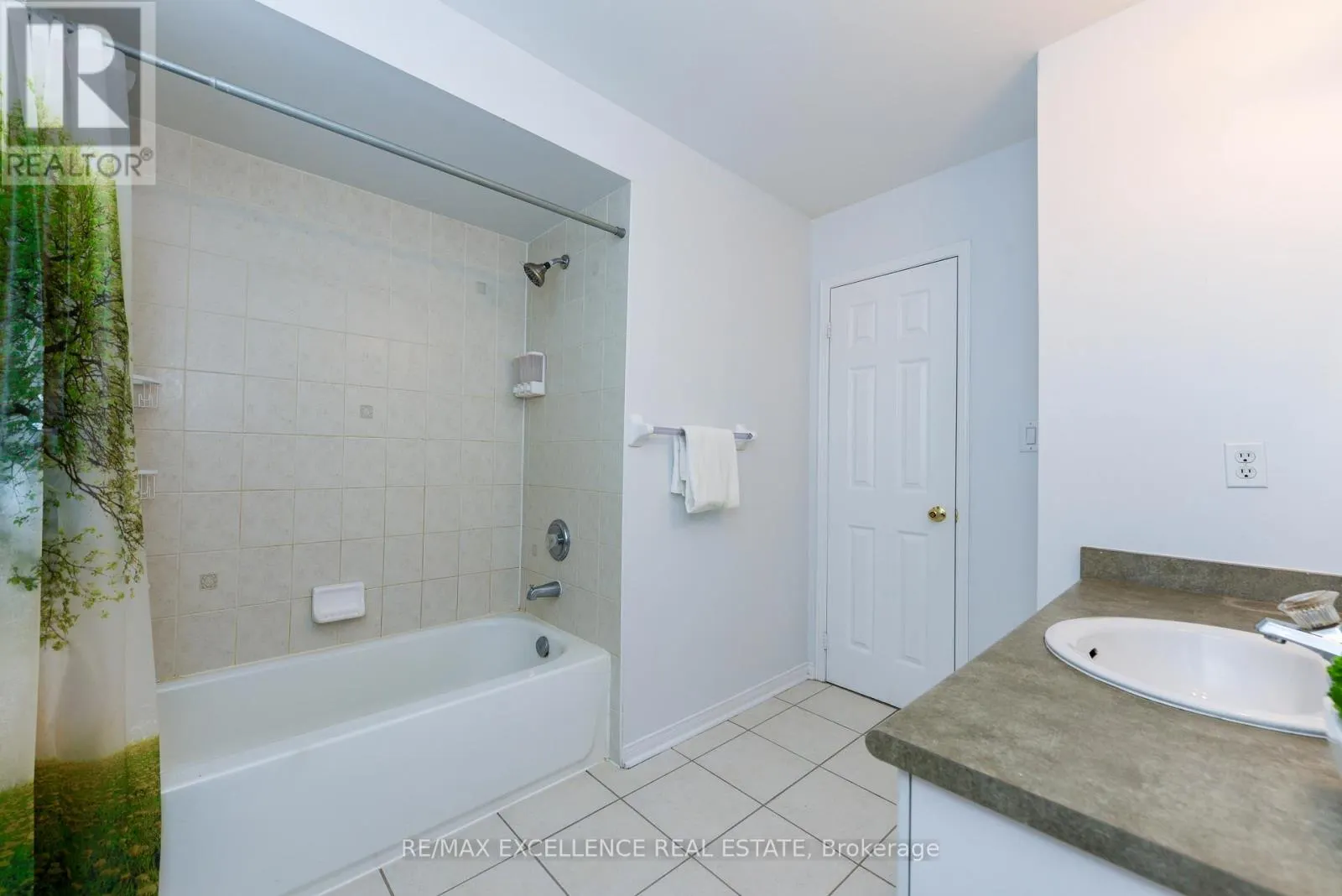 1166 WOODWARD AVENUE