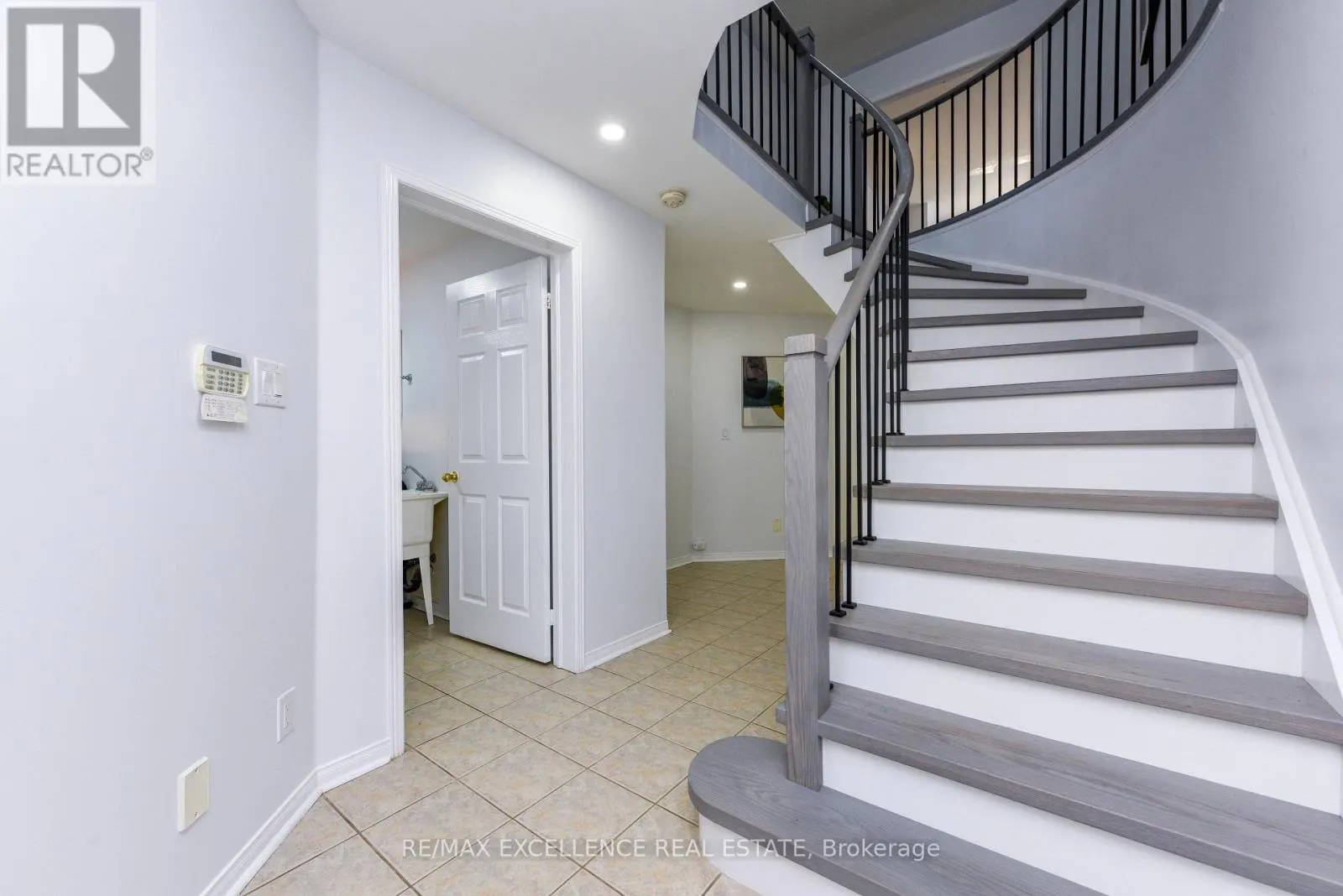 1166 WOODWARD AVENUE