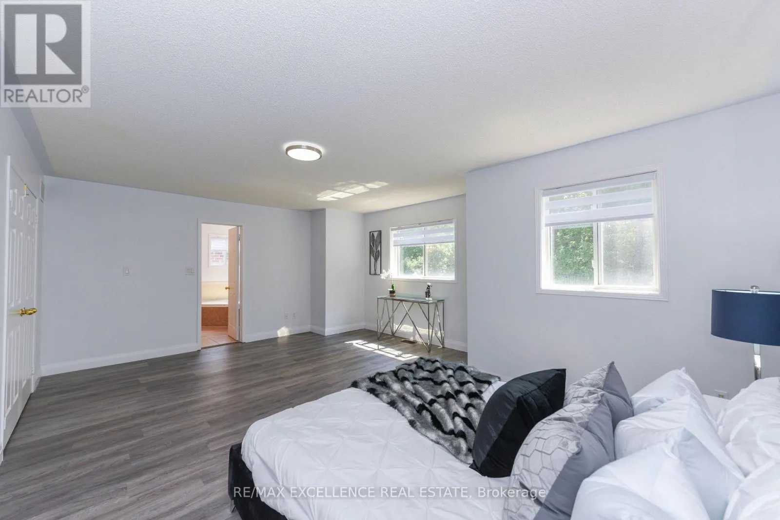 1166 WOODWARD AVENUE