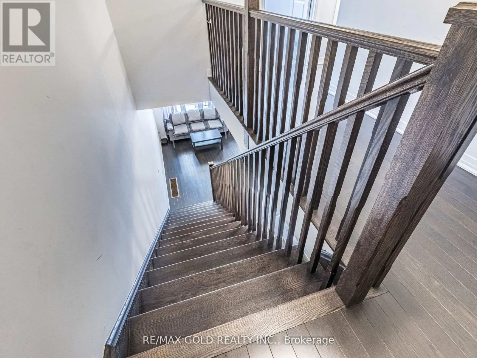 23 BRIXHAM LANE