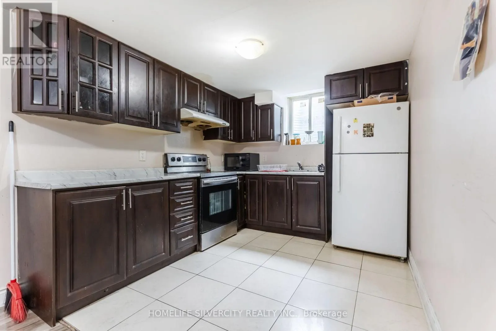 26 CRESSWELL DRIVE