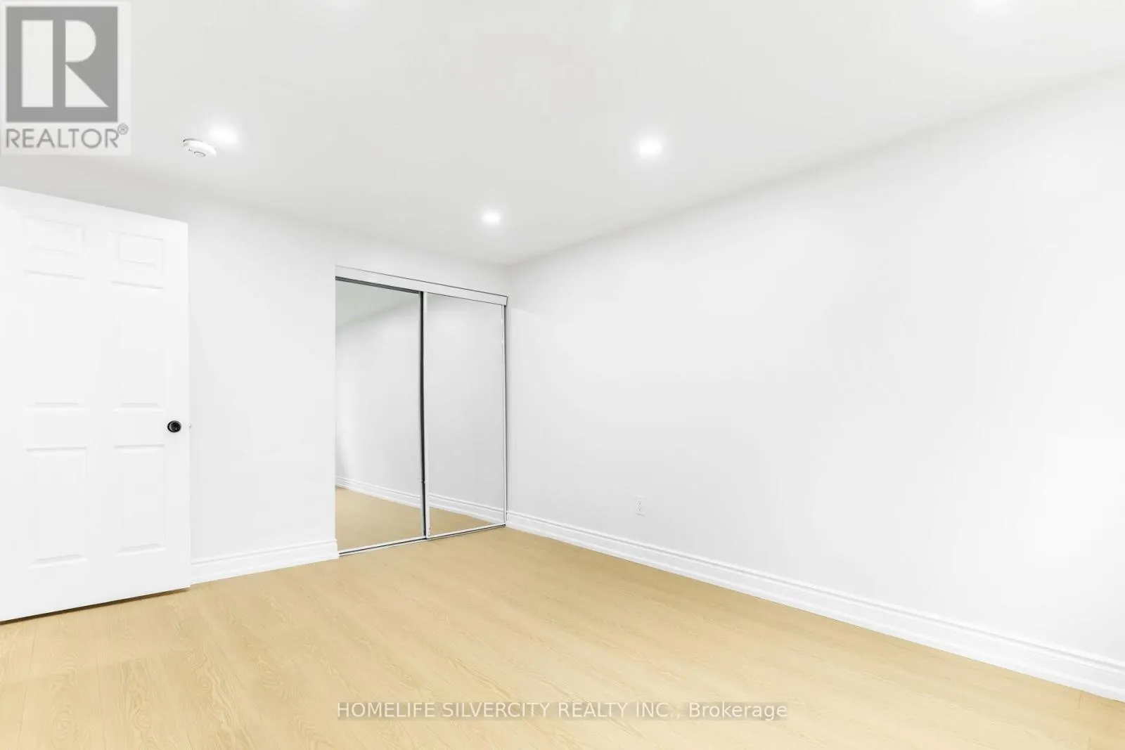 26 CRESSWELL DRIVE