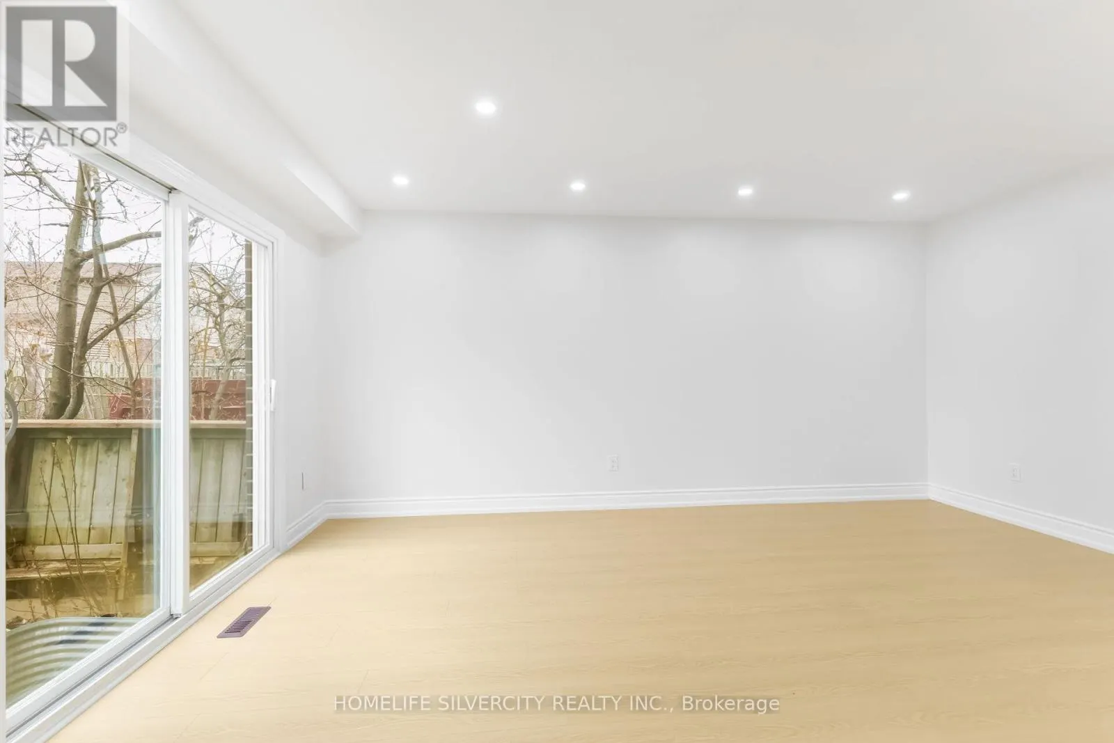 26 CRESSWELL DRIVE