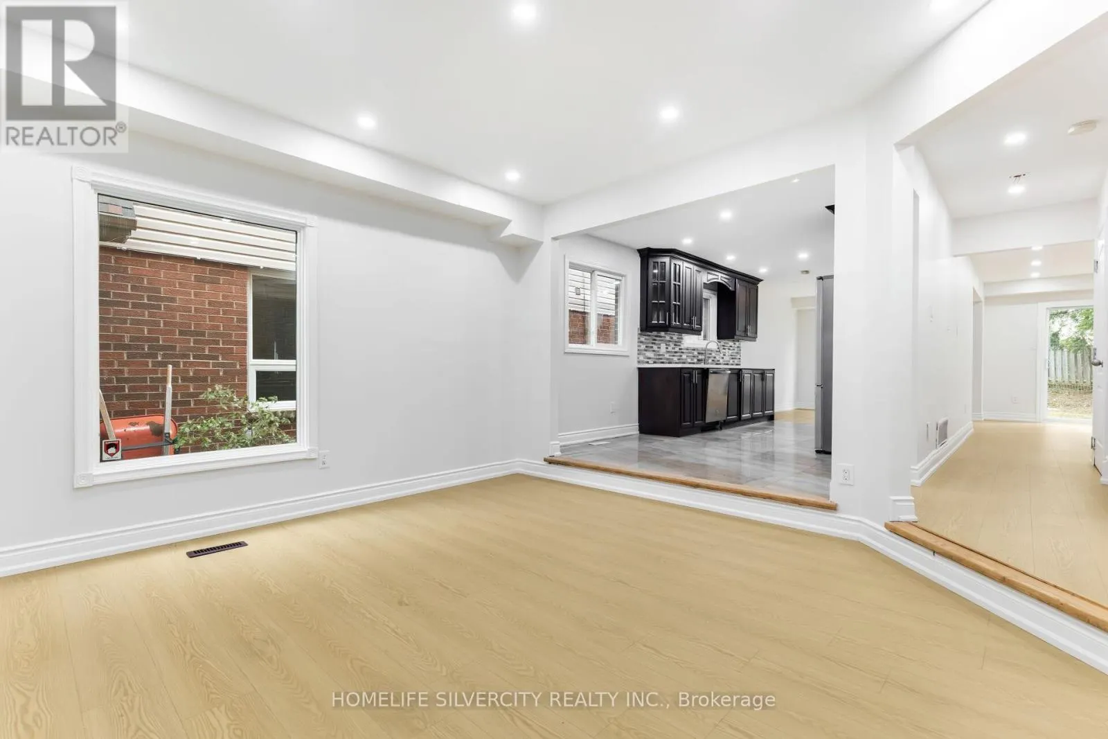 26 CRESSWELL DRIVE
