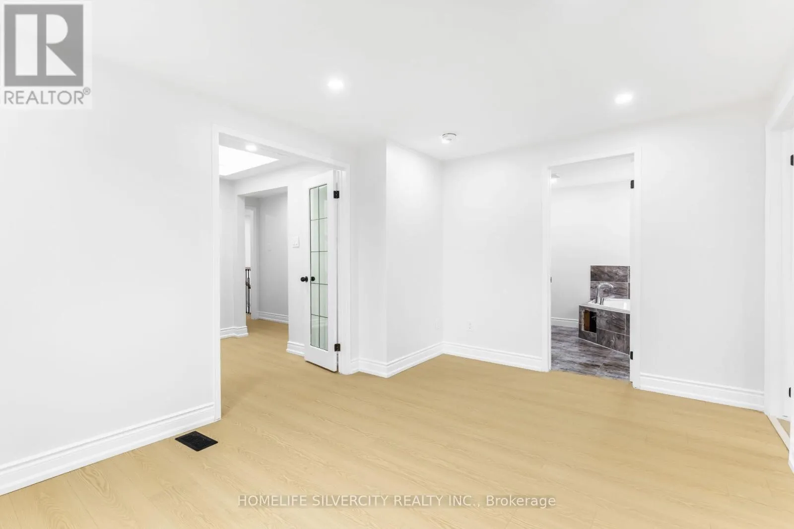 26 CRESSWELL DRIVE