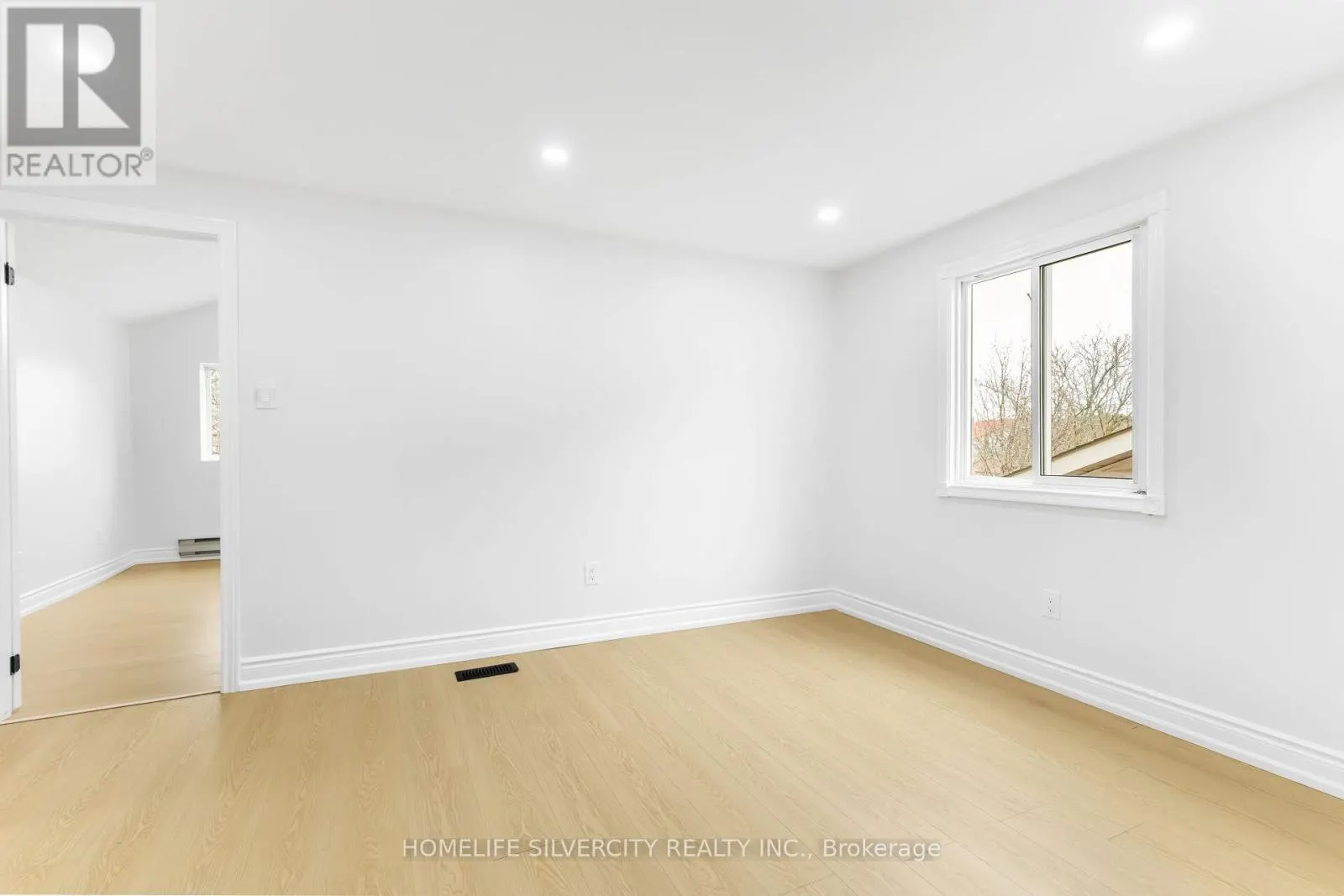 26 CRESSWELL DRIVE