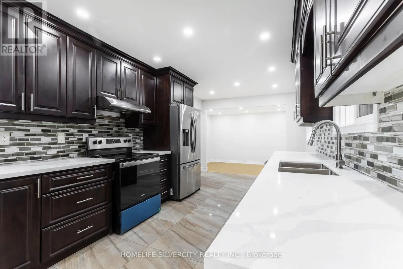 26 CRESSWELL DRIVE