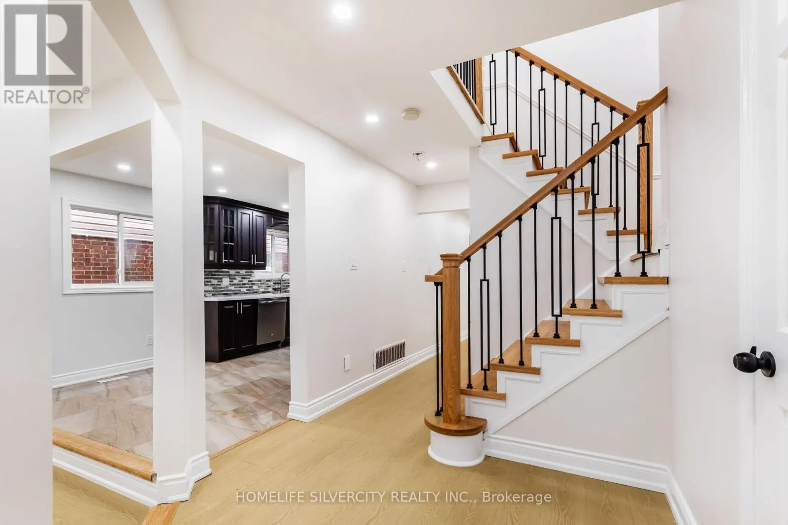 26 CRESSWELL DRIVE