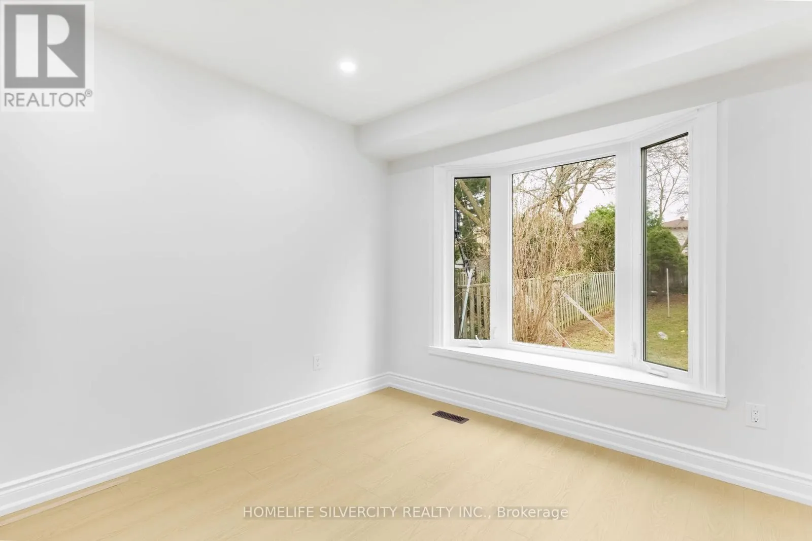 26 CRESSWELL DRIVE
