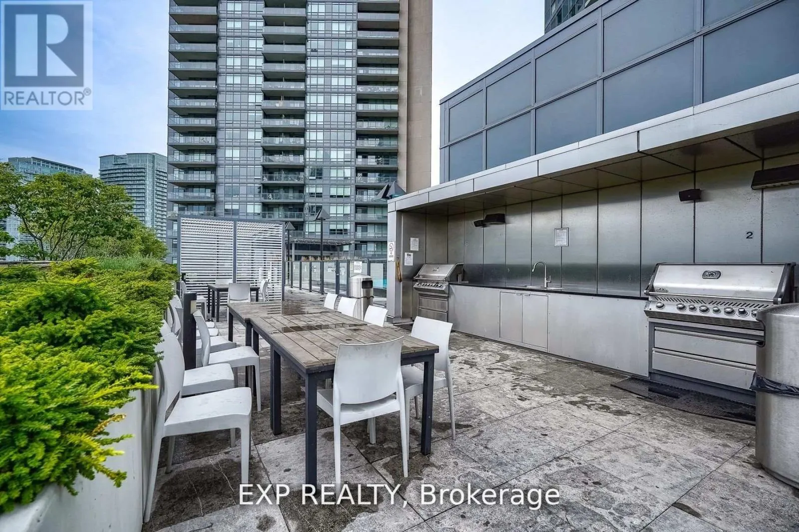 1902 - 10 PARK LAWN ROAD