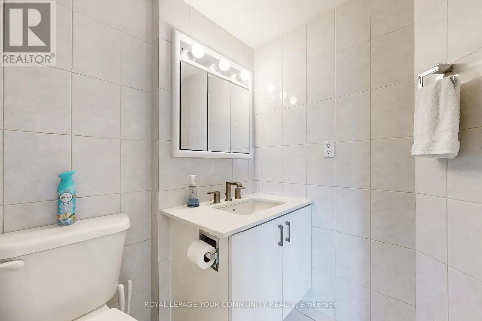 603 - 50 KINGSBRIDGE GARDEN CIRCLE