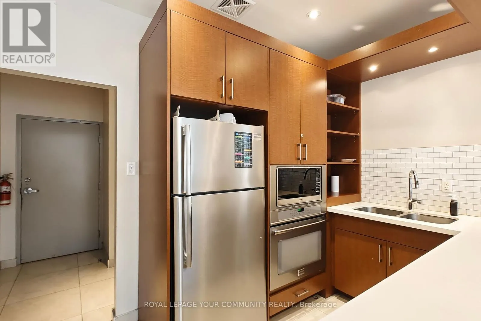 603 - 50 KINGSBRIDGE GARDEN CIRCLE