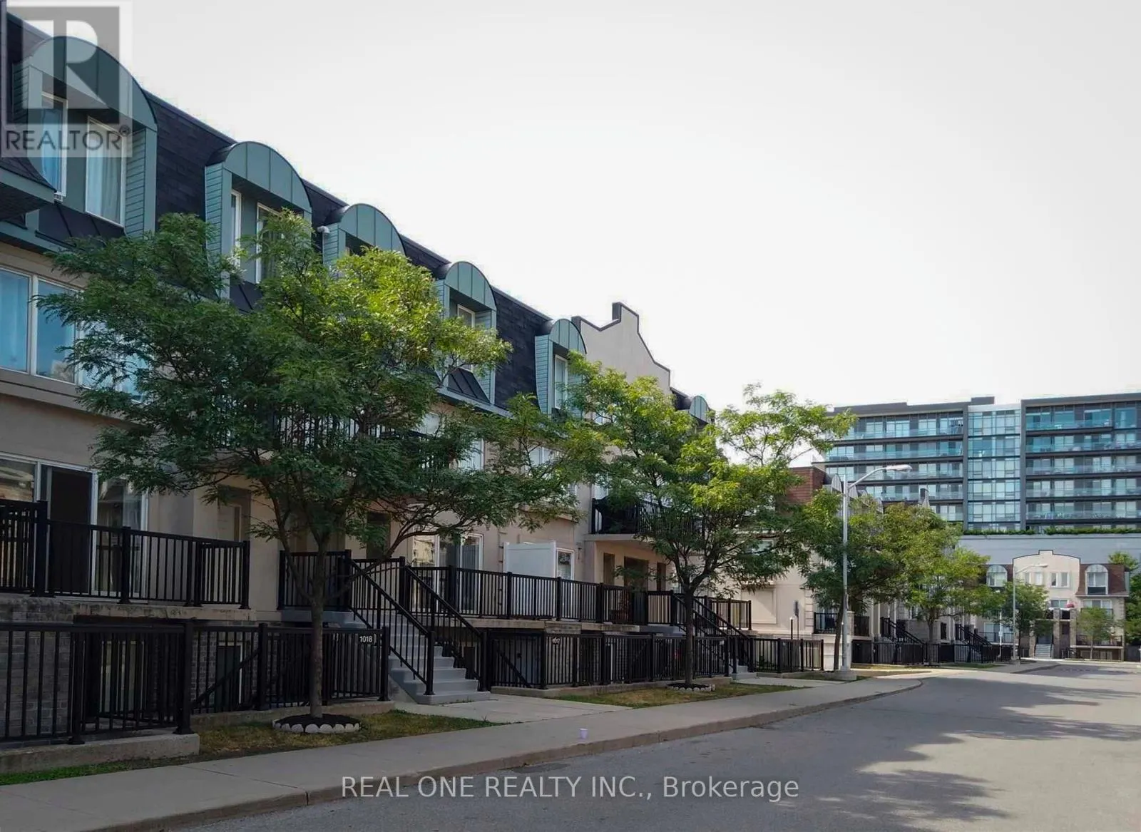 2054 - 75 GEORGE APPLETON WAY