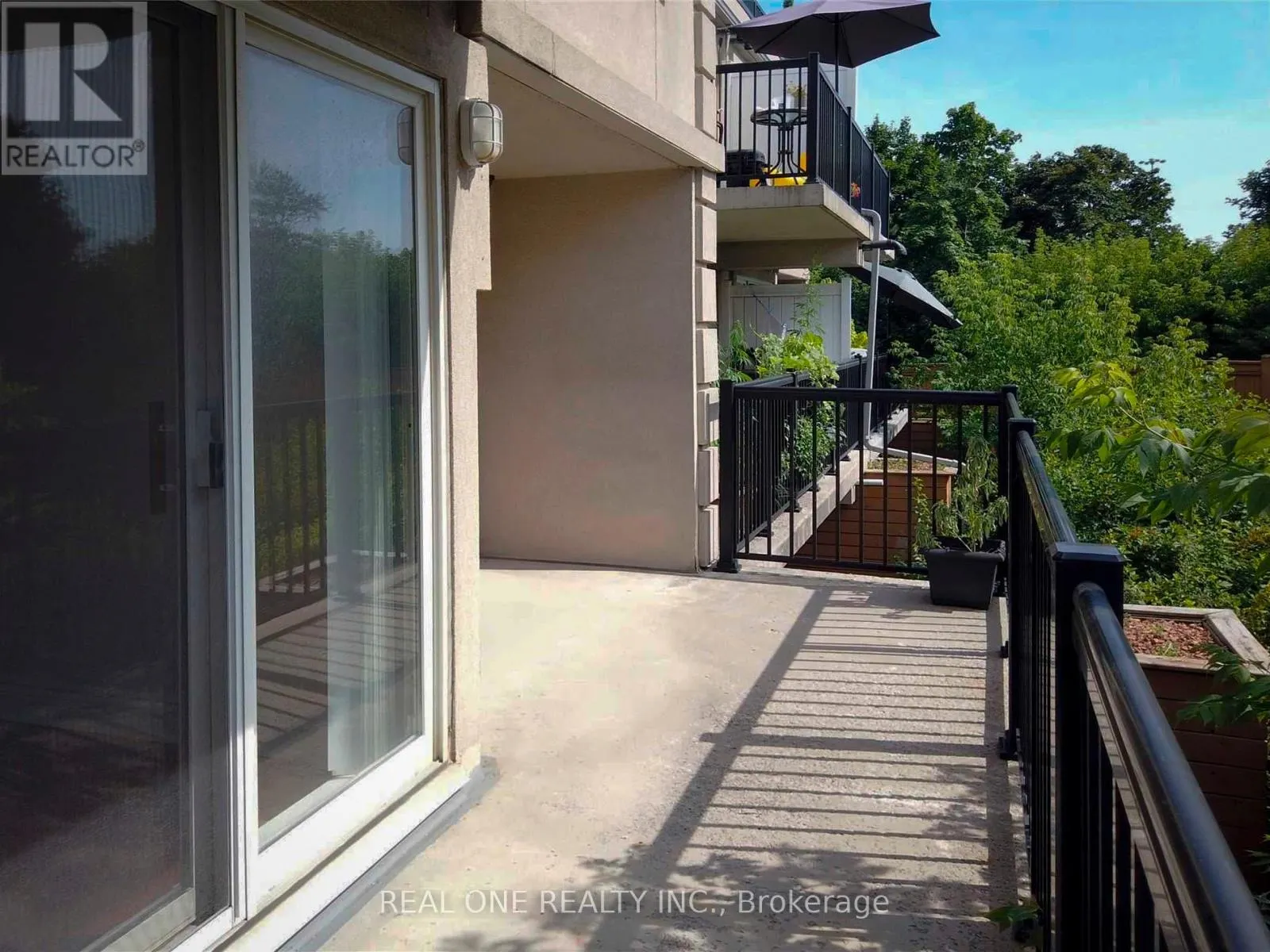 2054 - 75 GEORGE APPLETON WAY