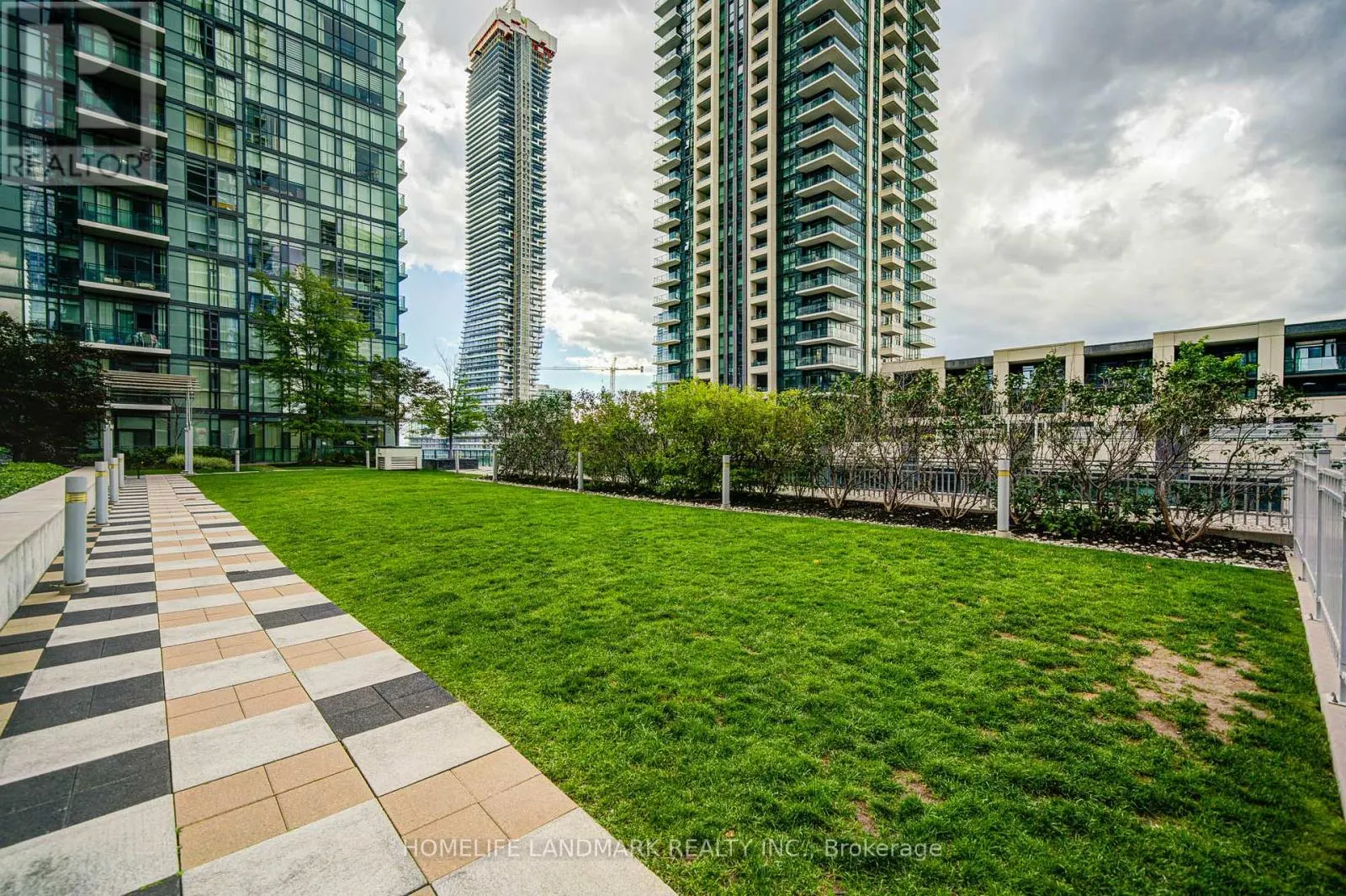3504 - 4065 BRICKSTONE MEWS