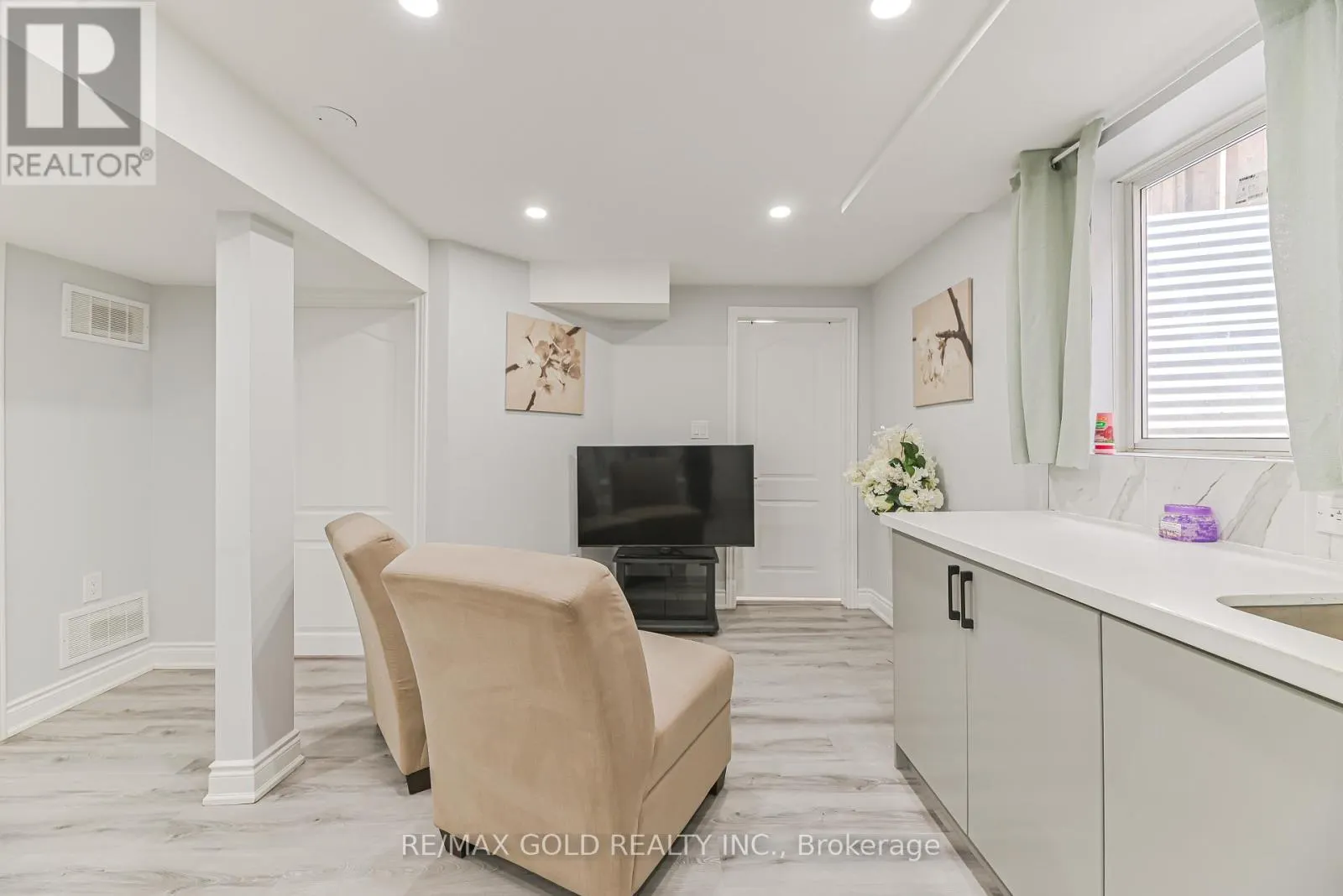 31 CASSANDER CRESCENT