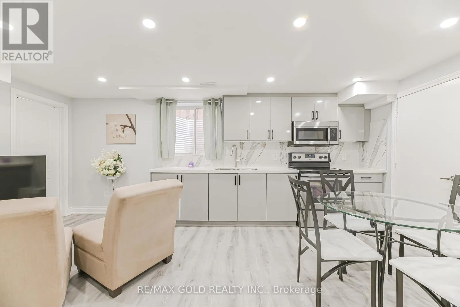 31 CASSANDER CRESCENT