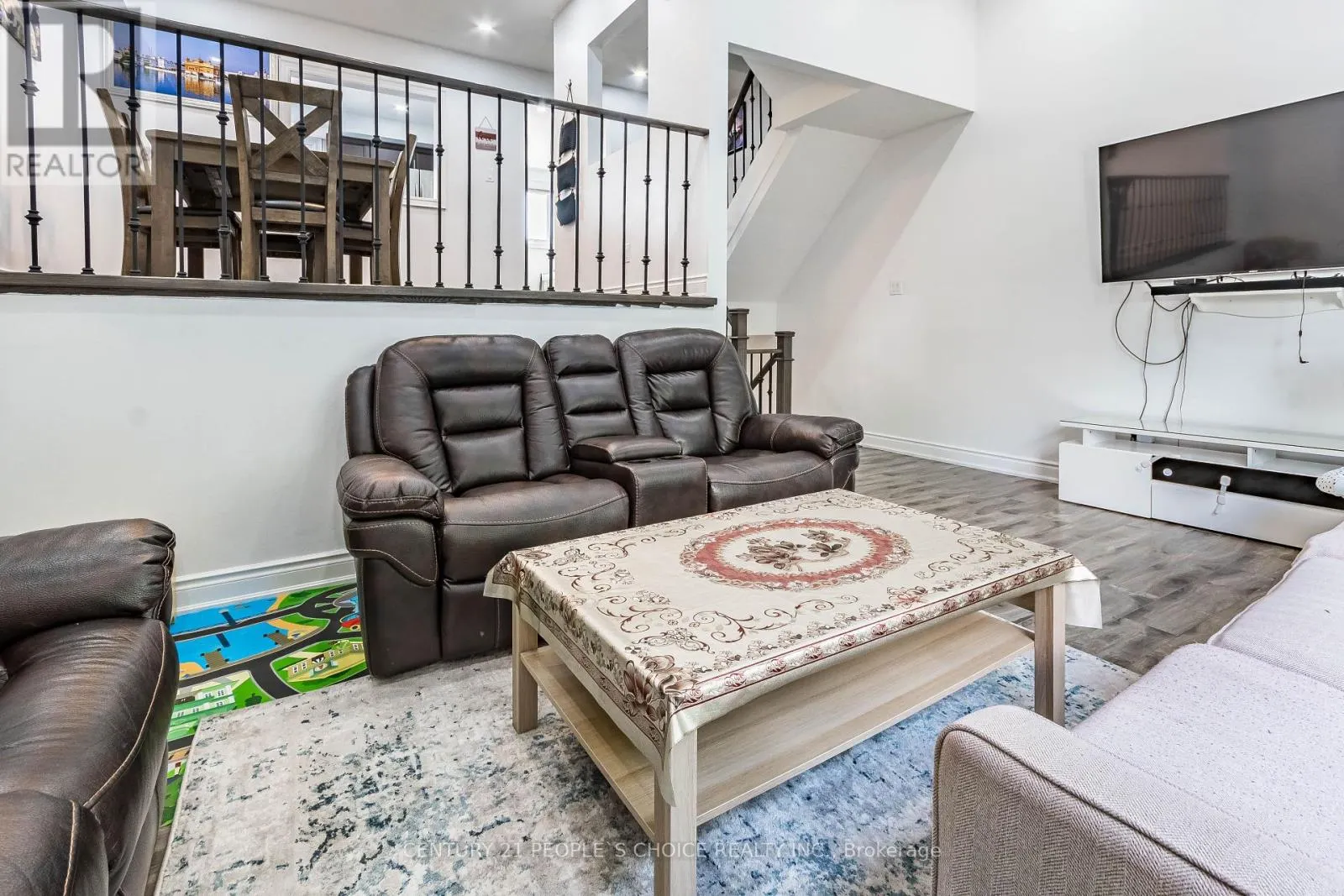31 - 31 MCCALLUM COURT N