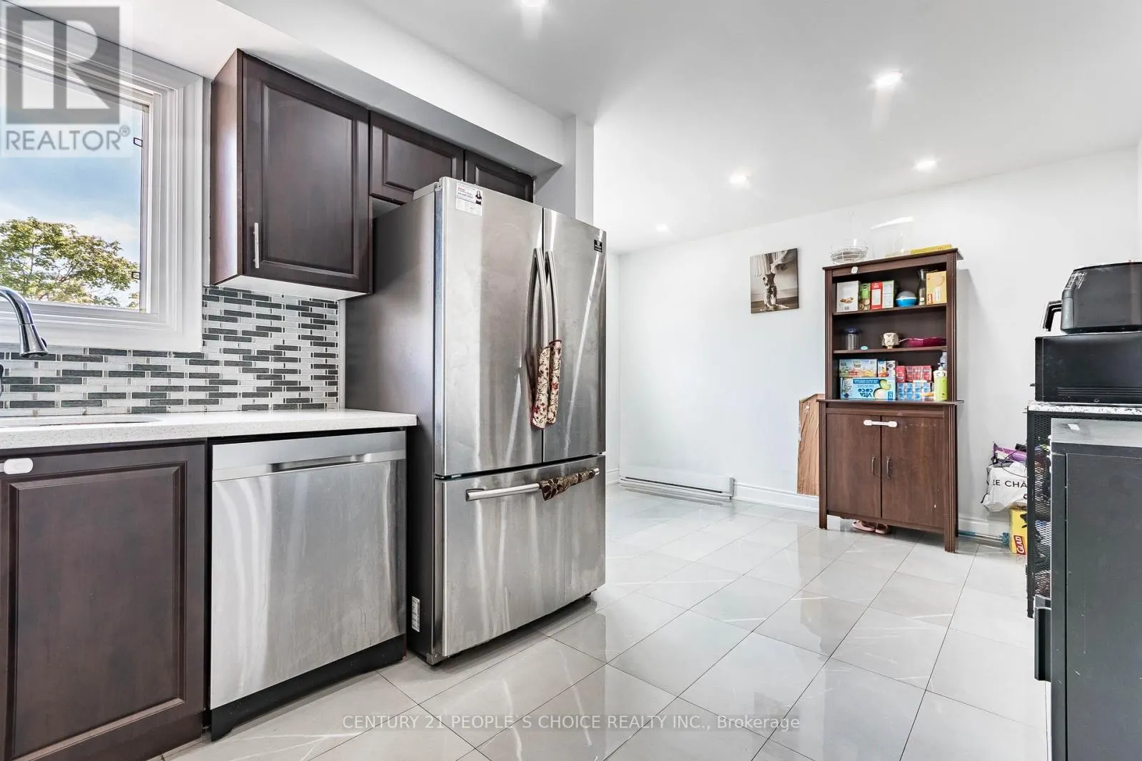31 - 31 MCCALLUM COURT N