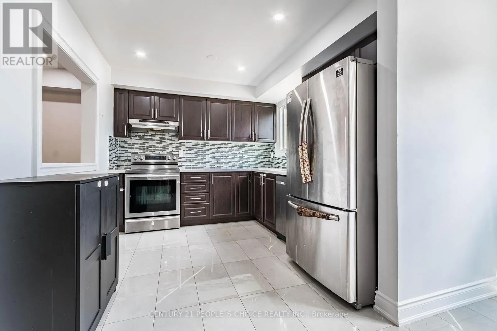 31 - 31 MCCALLUM COURT N