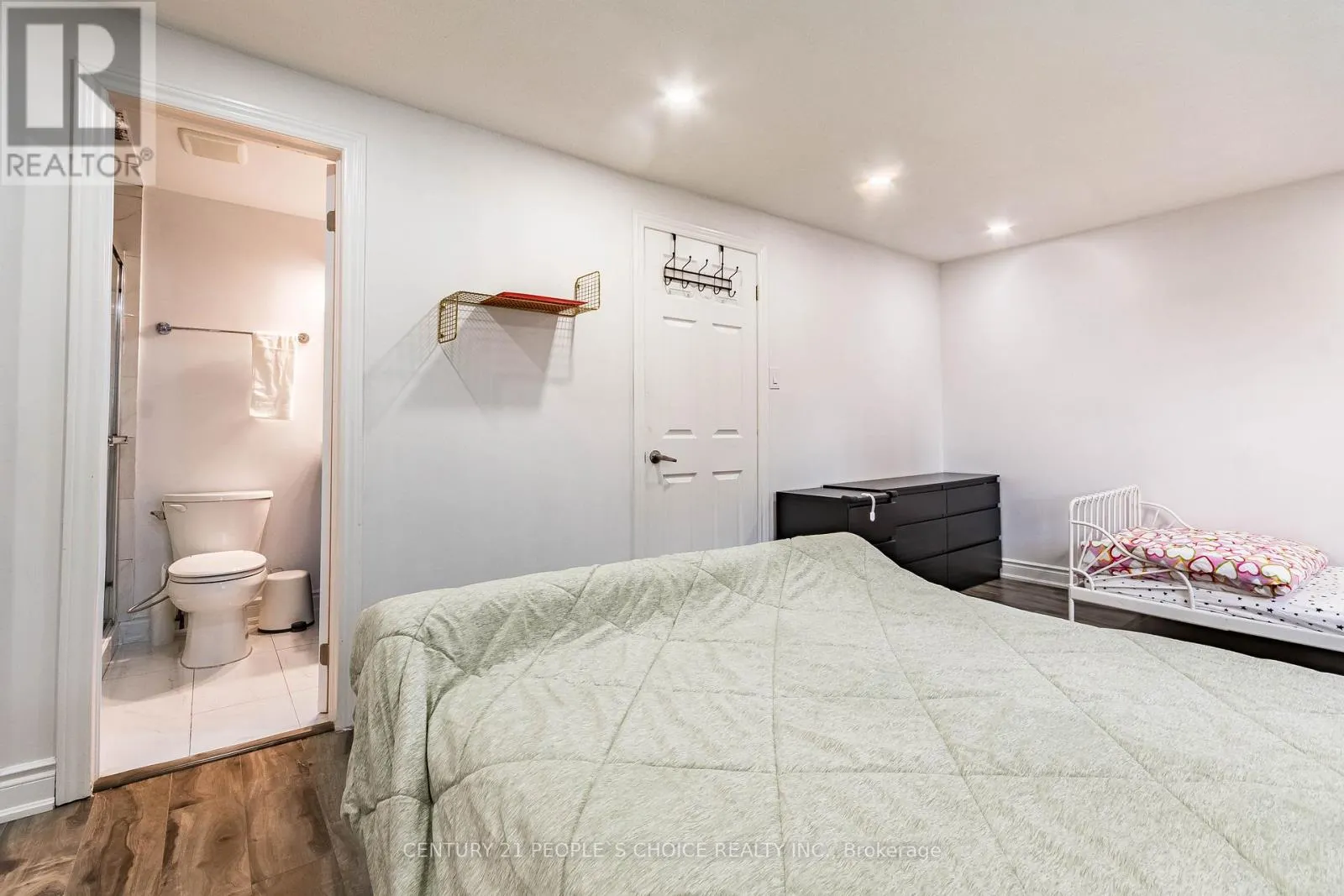 31 - 31 MCCALLUM COURT N
