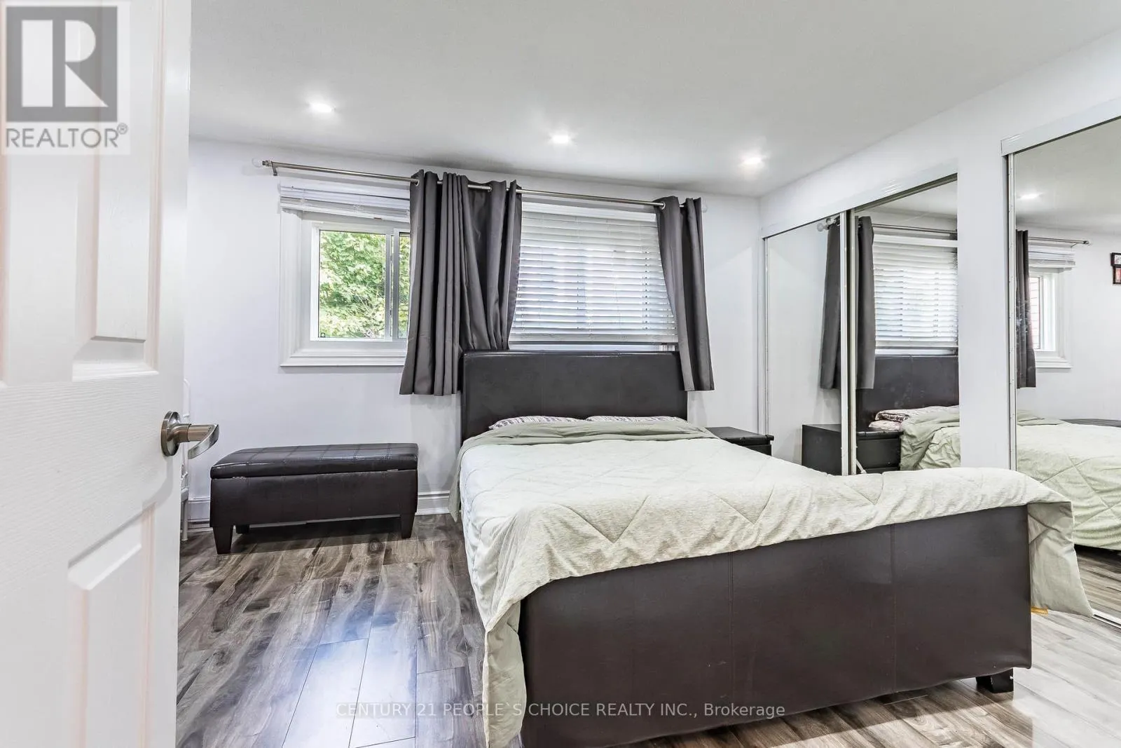 31 - 31 MCCALLUM COURT N