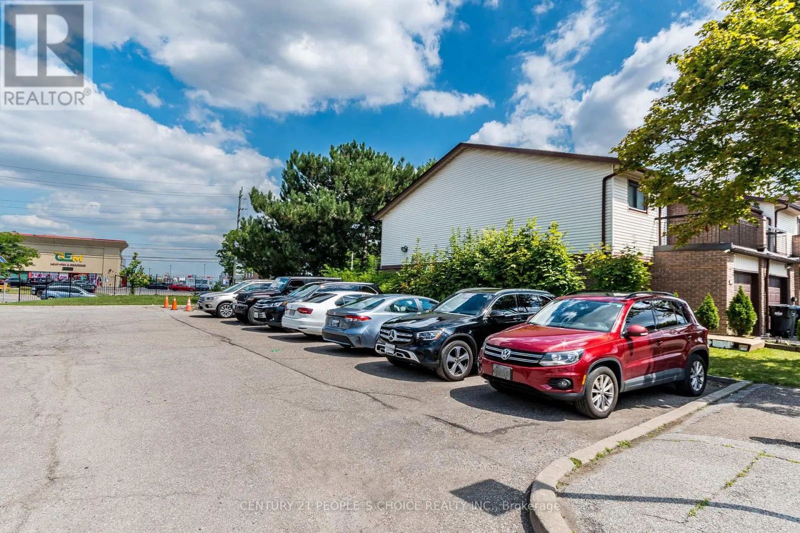 31 - 31 MCCALLUM COURT N