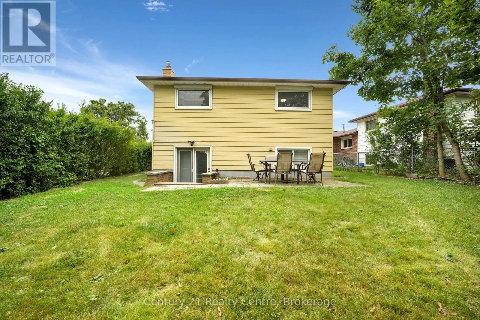 3233 MONICA DRIVE