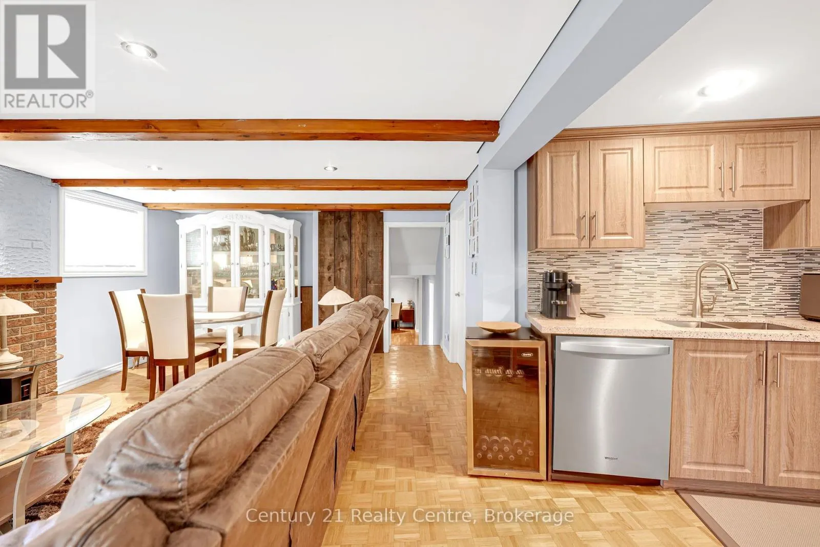 3233 MONICA DRIVE