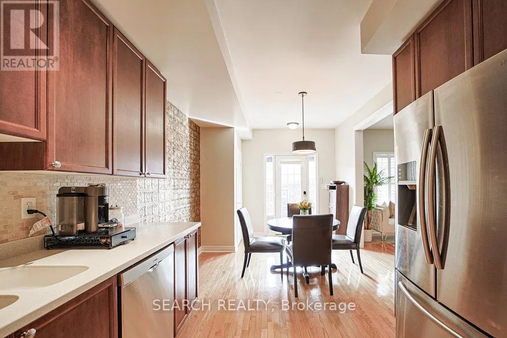 3526 EGLINTON AVENUE W
