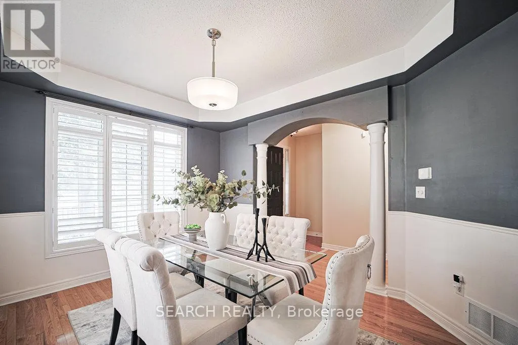 3526 EGLINTON AVENUE W