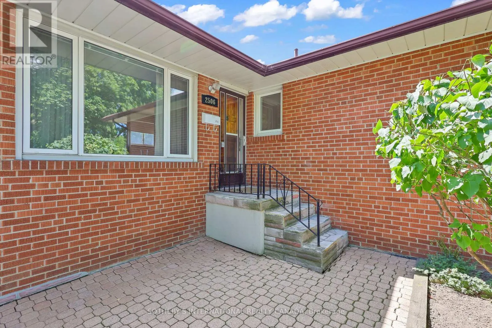 2506 CONSTABLE ROAD