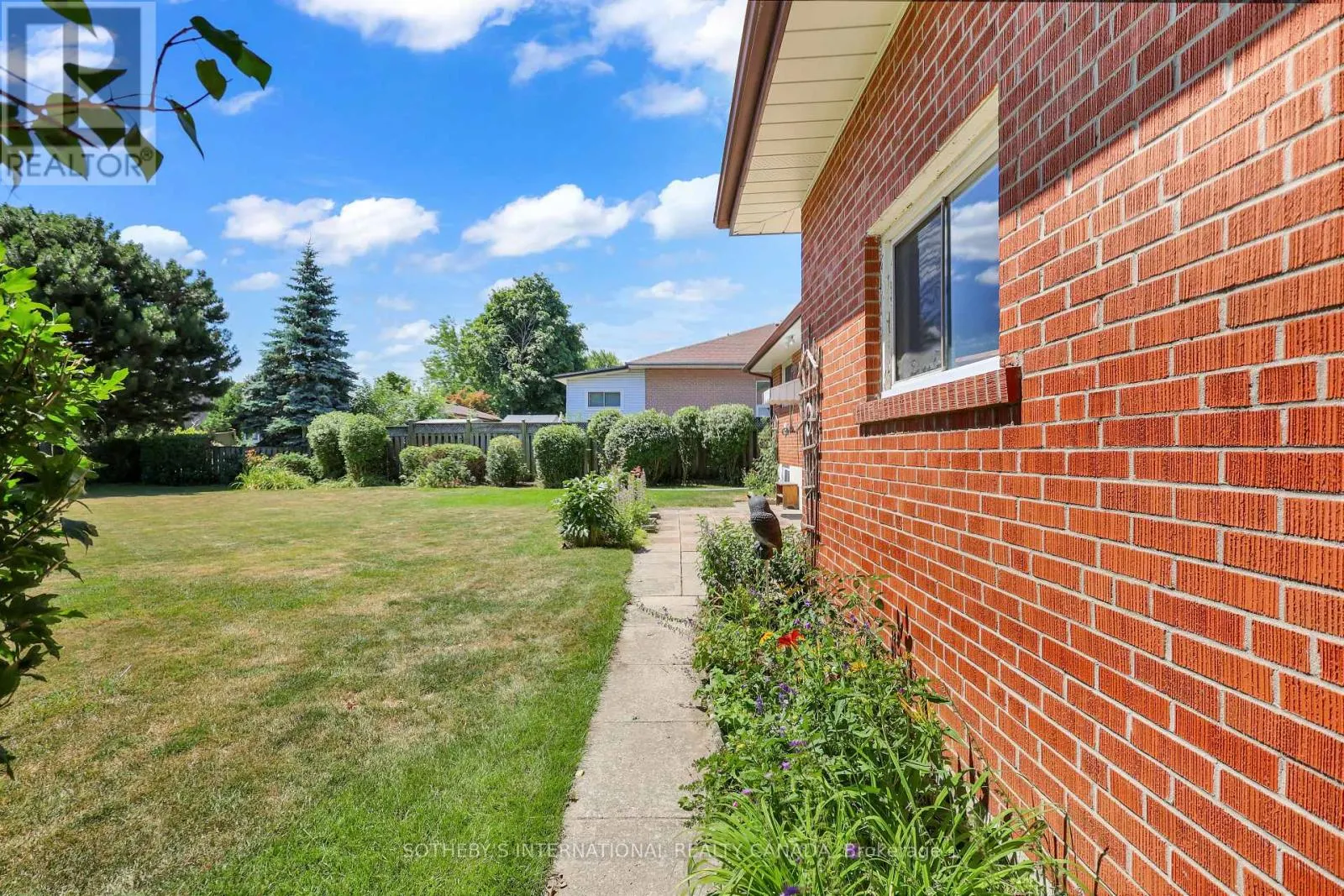 2506 CONSTABLE ROAD