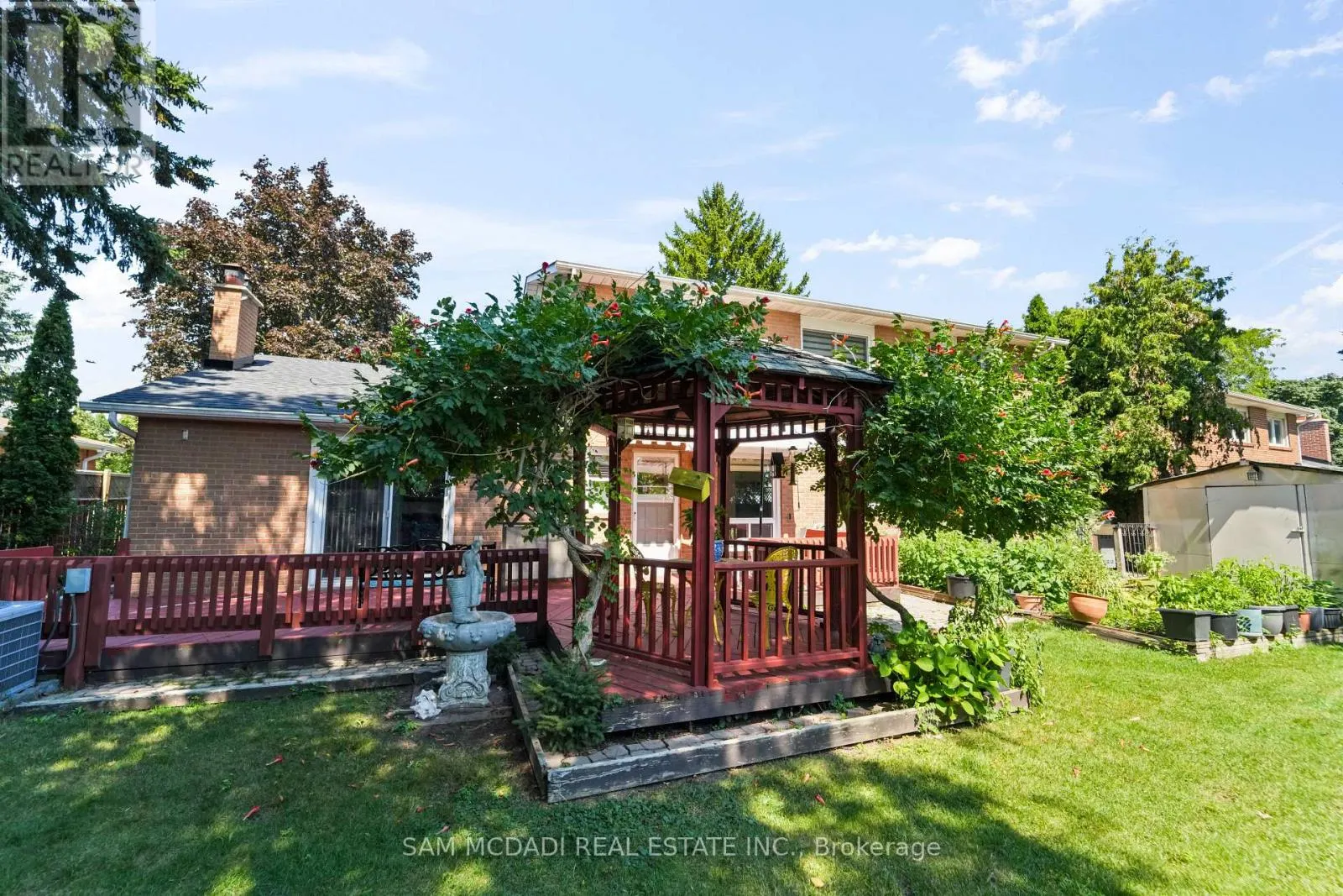2032 SHANNON DRIVE